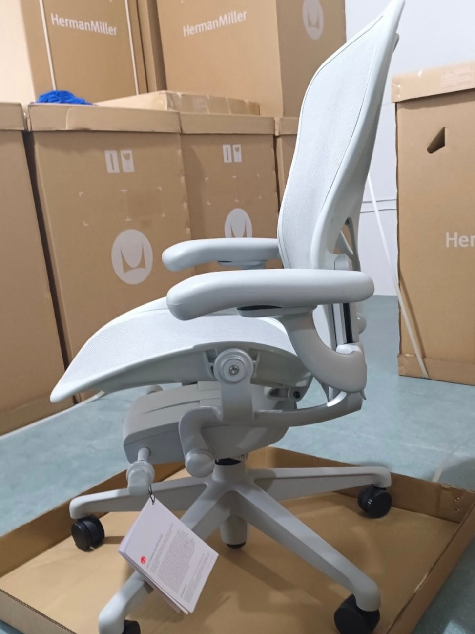 HM Aeron Remastered Chair Colour Mineral