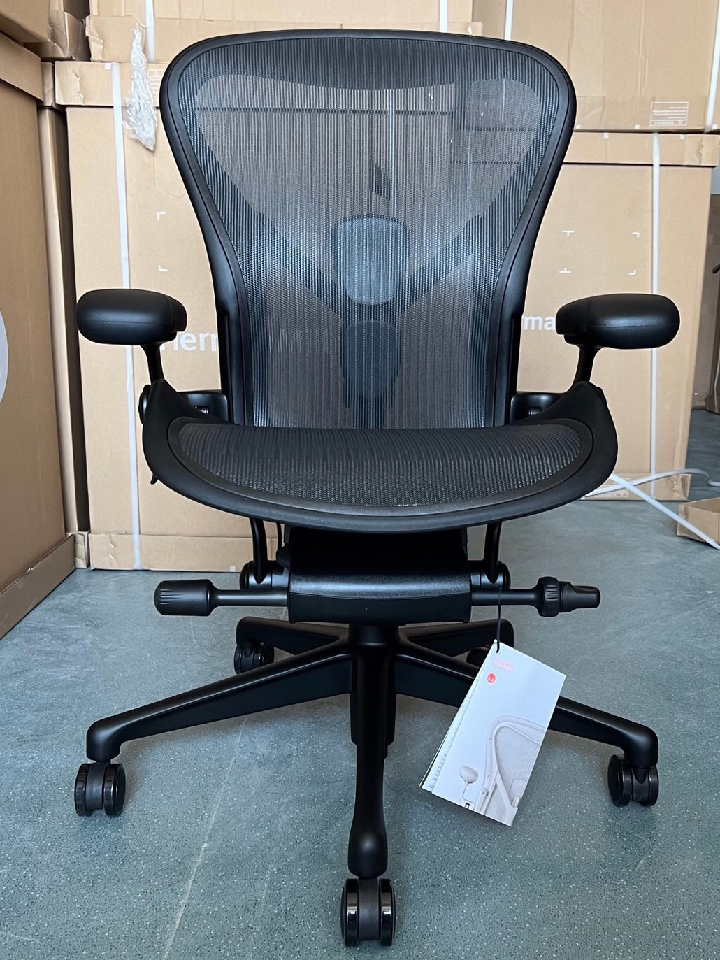 HM Aeron Remastered Chair Colour Onyx (Matte Metal Base)